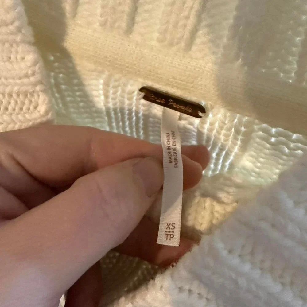 Free People Sweetheart Mock Neck Sweater Size XS